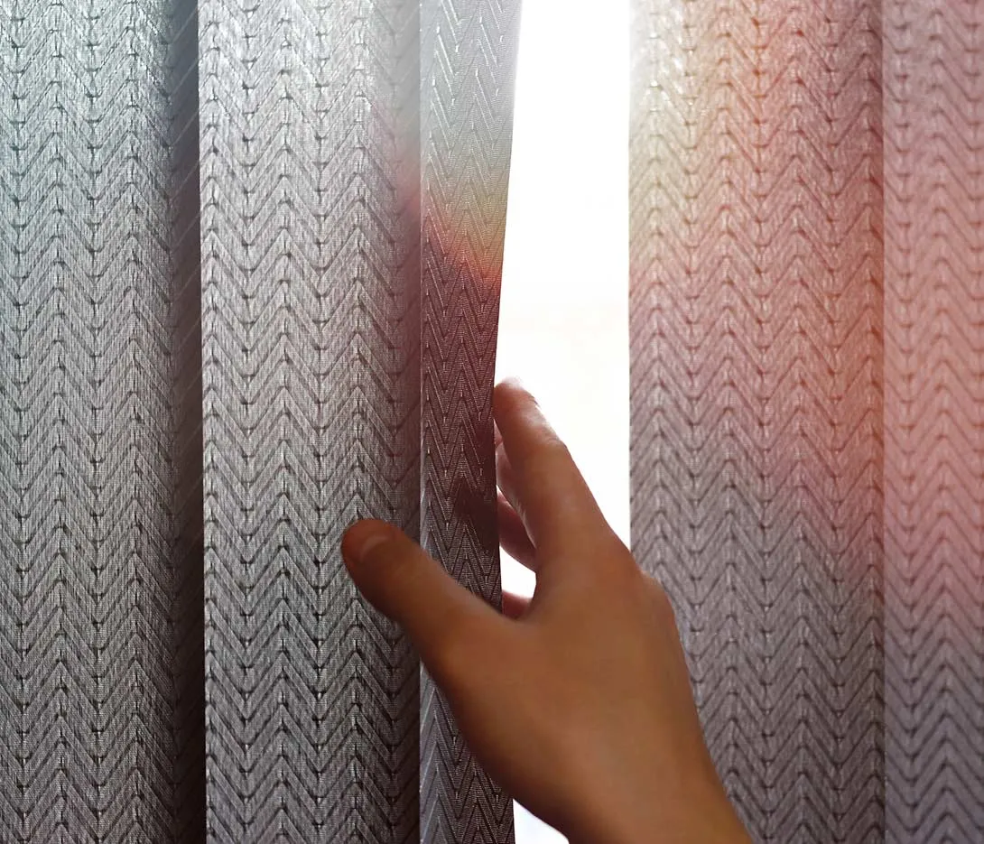 Hand opening blinds